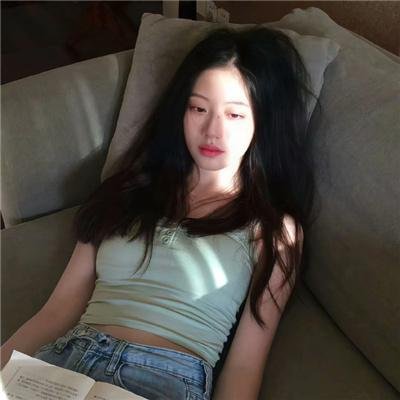 一个叫阿宝的男孩